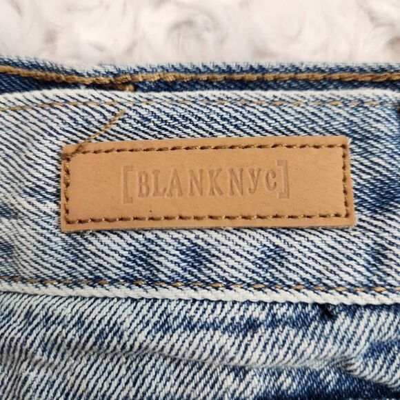 Blank NYC Blue Denim Distressed Cut Off Shorts Size 27 Waist (4658) - Picture 6 of 6